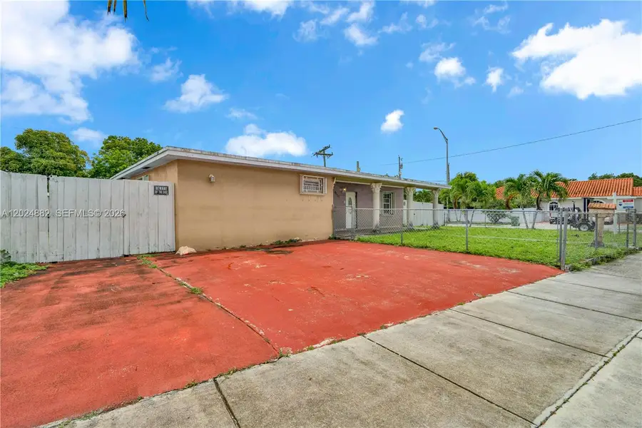 3651 W 2nd Ct, Hialeah, FL 33012 - #3