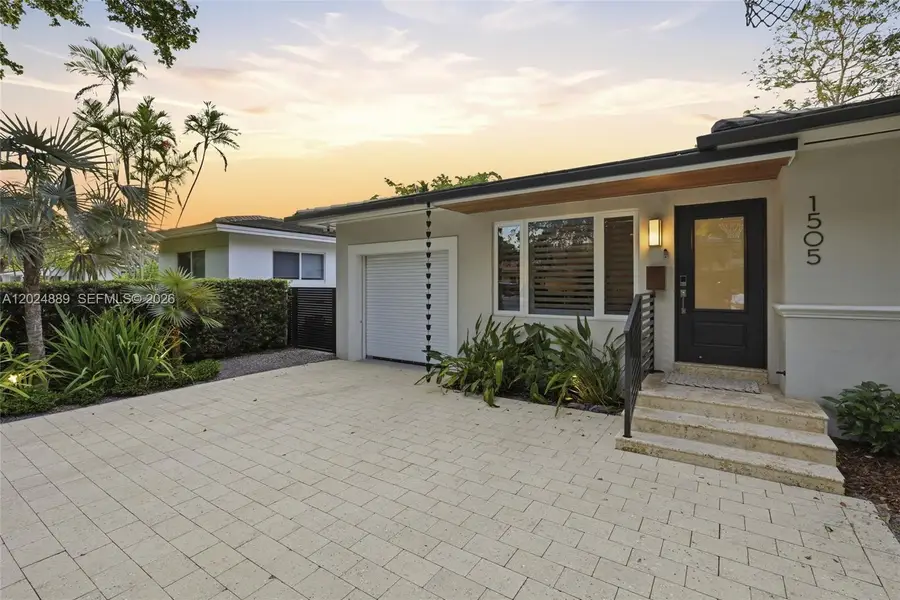 1505 Robbia Ave, Coral Gables, FL 33146 - #2