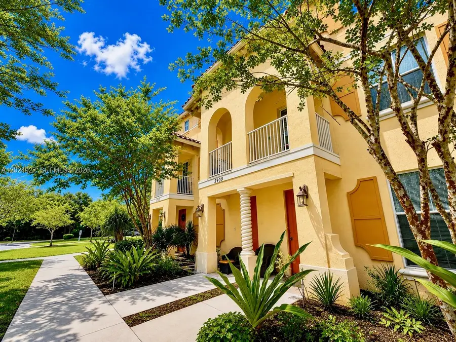 3909 White Peacock Ln, Coconut Creek, FL 33073 - #2