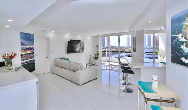 3600 Mystic Pointe Dr #1115, Aventura, FL 33180