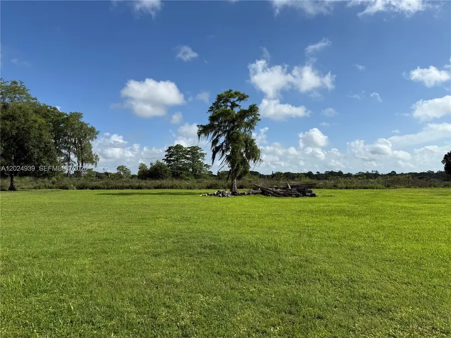 709 Siboney Ave, Clewiston, FL 33440 - #3
