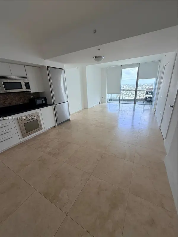 92 SW 3rd St #3909, Miami, FL 33130