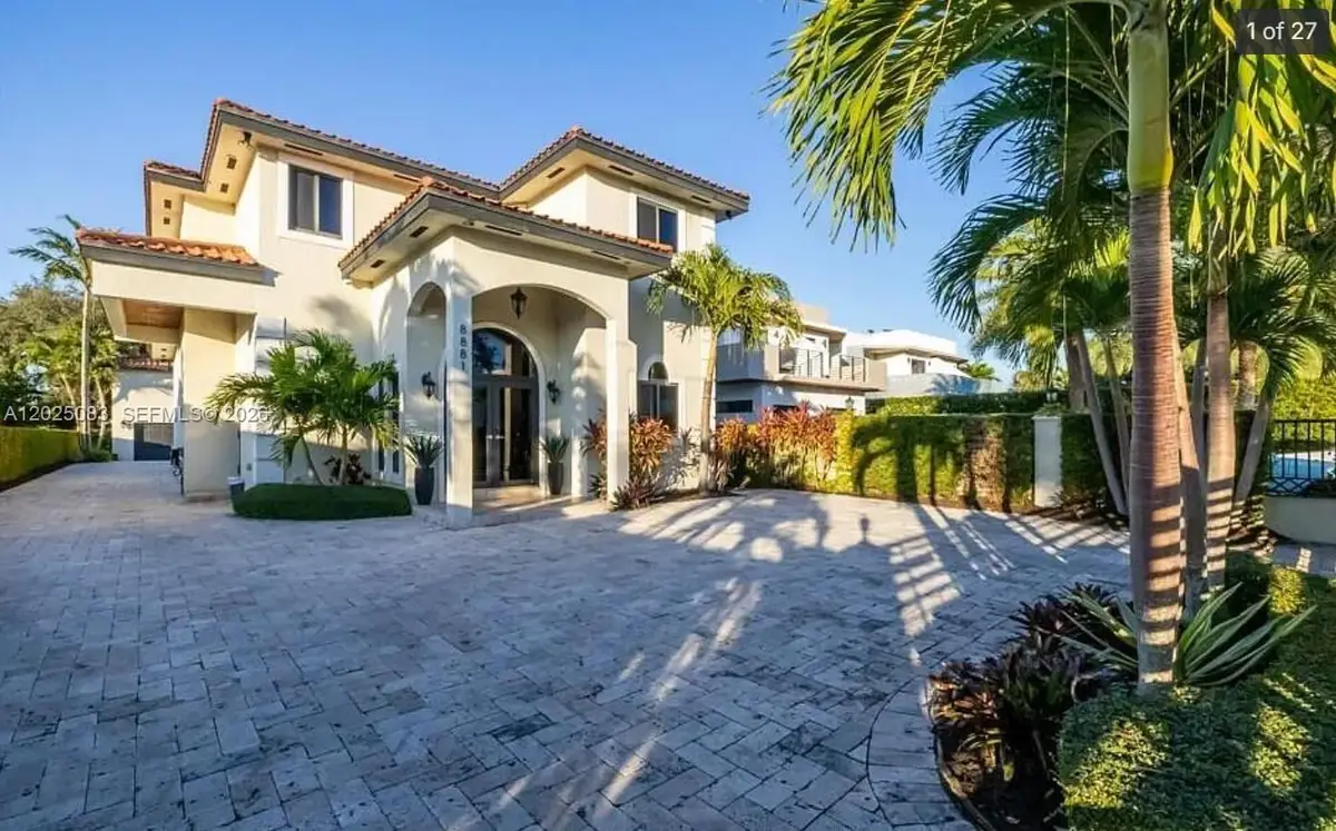8881 SW 28th St, Miami, FL 33165 - #1