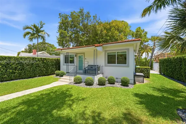 3101 SW 25th Ter, Miami, FL 33133
