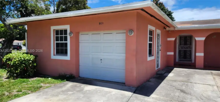 901 NE 160th Ter, North Miami Beach, FL 33162 - #2