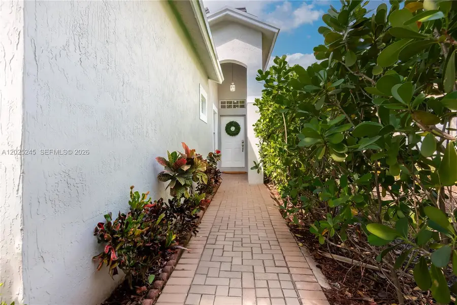 4123 Sapphire Bnd, Weston, FL 33331 - #2
