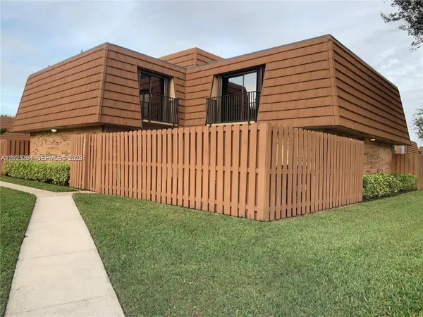 Address Withheld By Seller, Cooper City, FL 33026