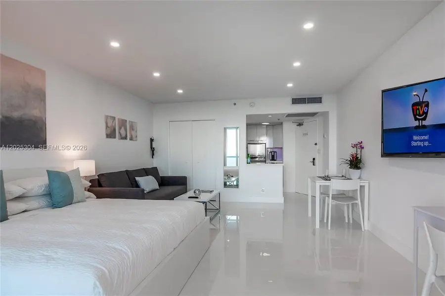 5445 Collins Ave #1730, Miami Beach, FL 33140 - #2