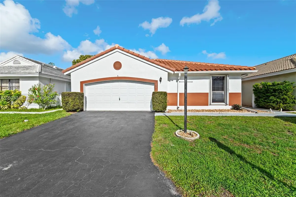 5901 Chester Ln, Davie, FL 33331 - #1