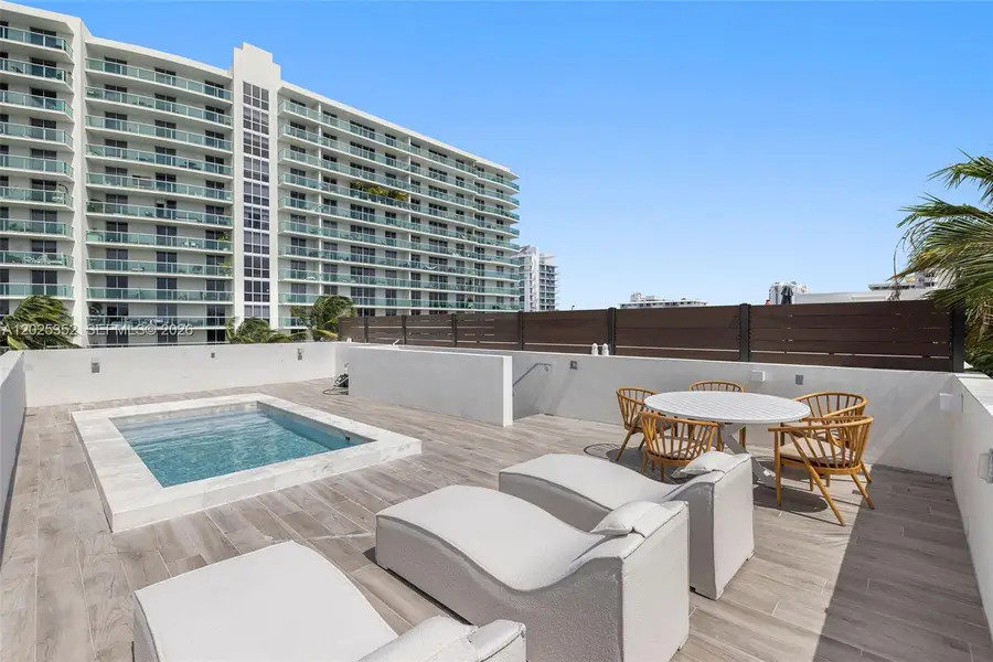 1525 Bay Rd, Miami Beach, FL 33139 - #3