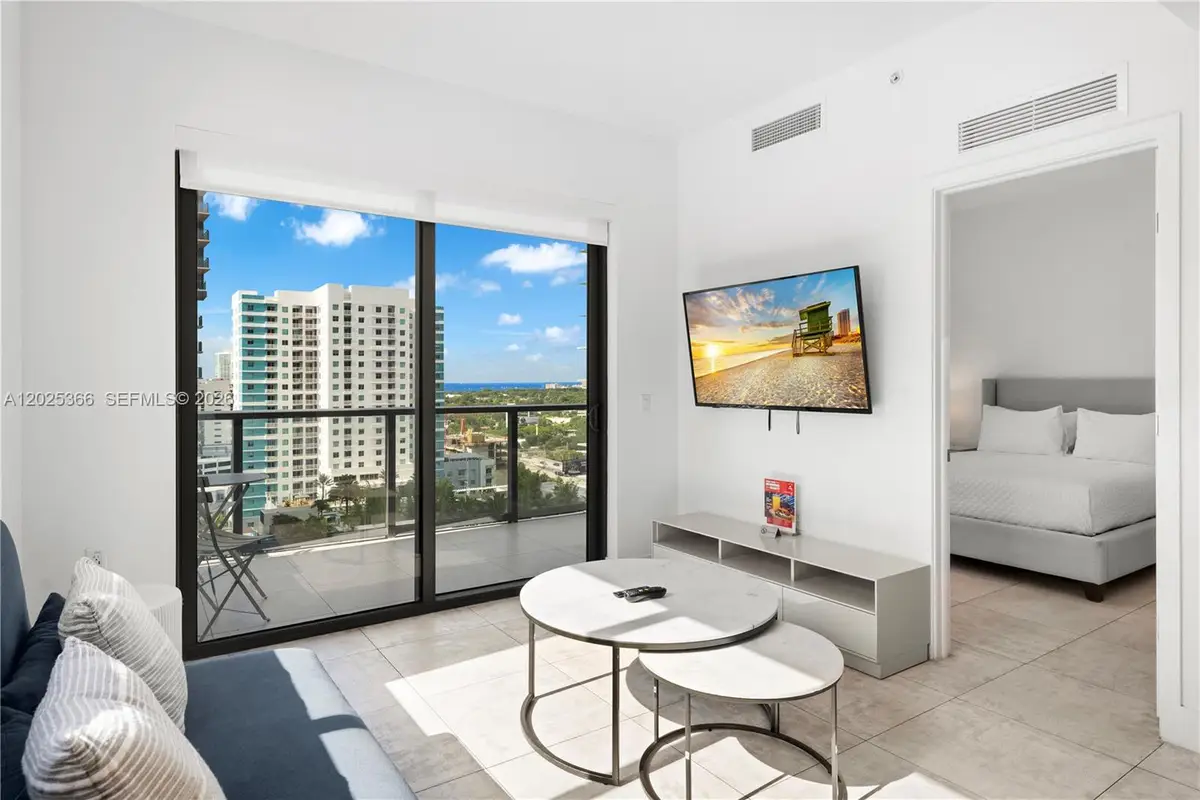 239 SW 9th St #1701, Miami, FL 33130 - #1