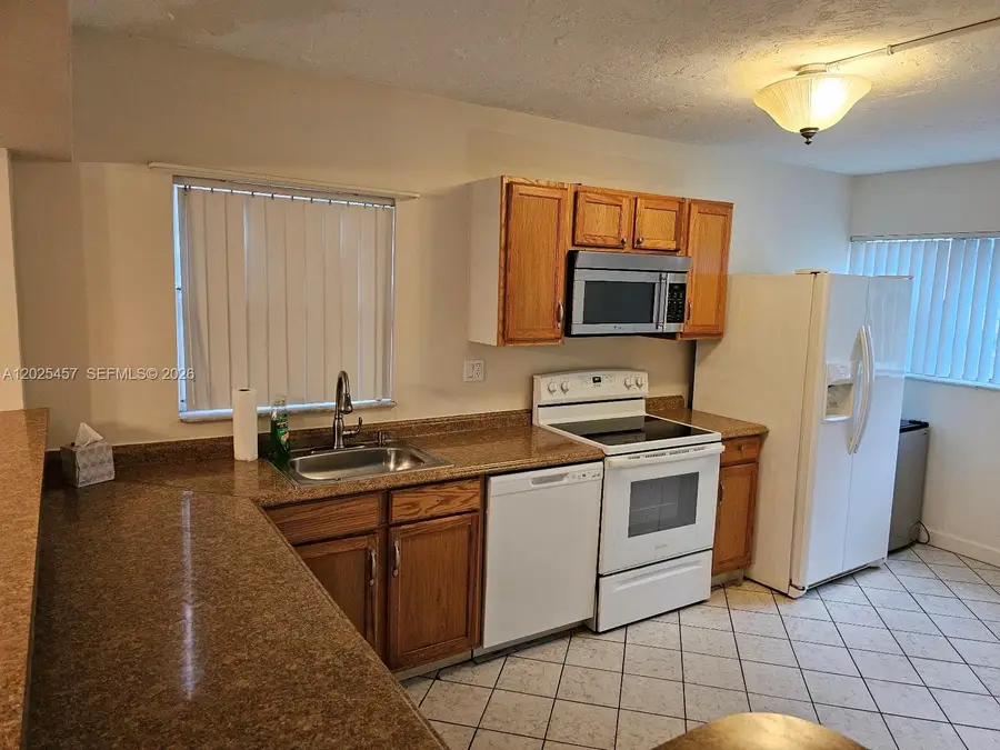 8380 Sands Point Blvd #J110, Tamarac, FL 33321 - #2