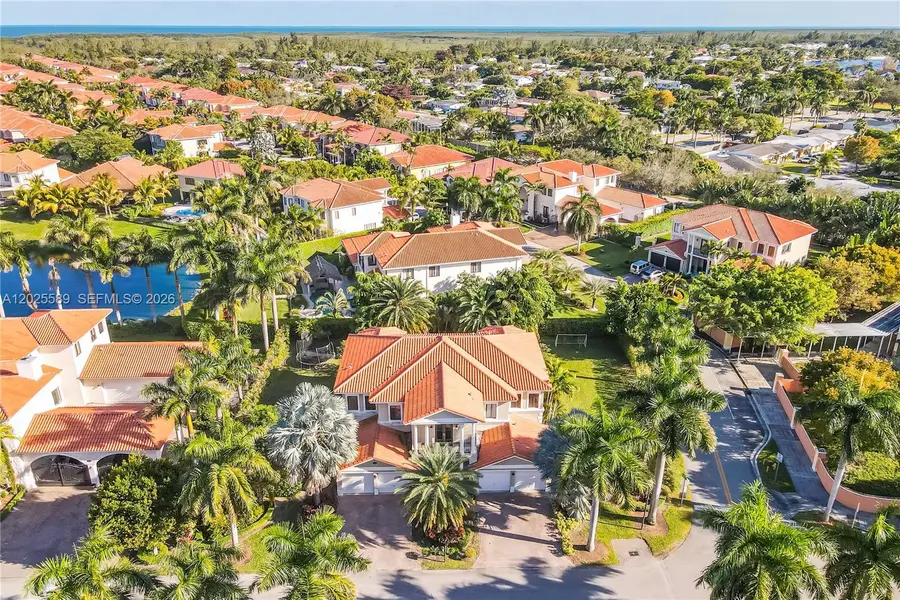 19529 SW 80th Ct, Cutler Bay, FL 33157 - #3