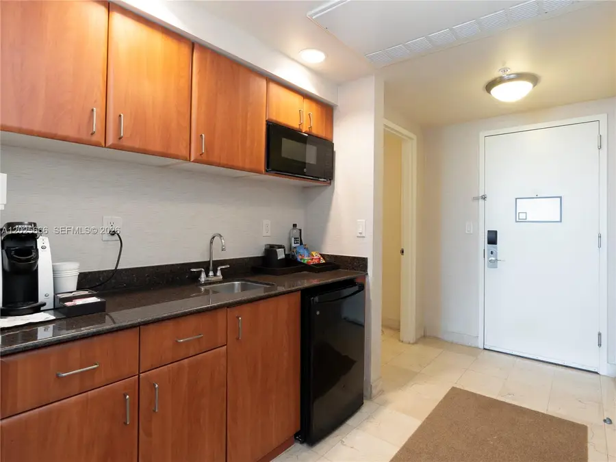 18001 Collins Ave #2118, Sunny Isles Beach, FL 33160 - #3