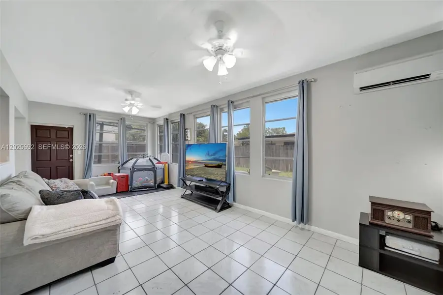 5380 SW 11th St, Margate, FL 33068 - #2