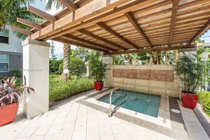 2421 NE 65th St #408, Fort Lauderdale, FL 33308 - #2
