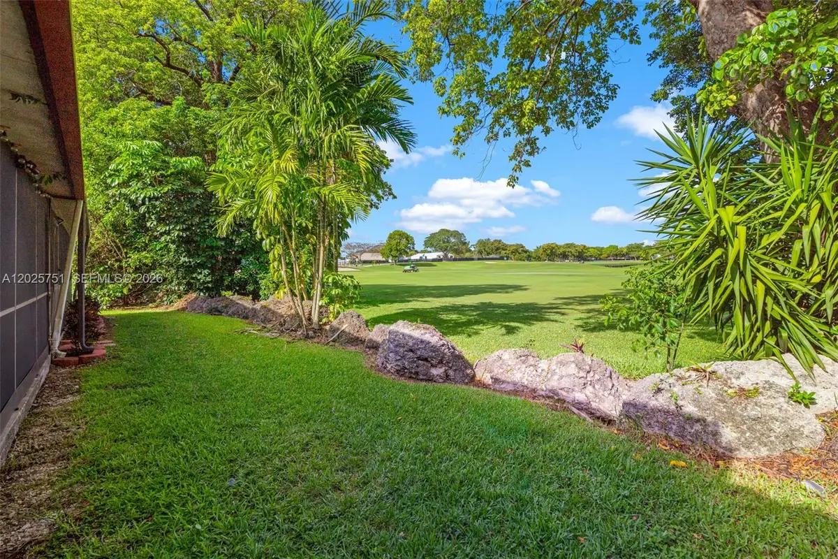 14357 Kendale Lakes Cir, Miami, FL 33183 - #1