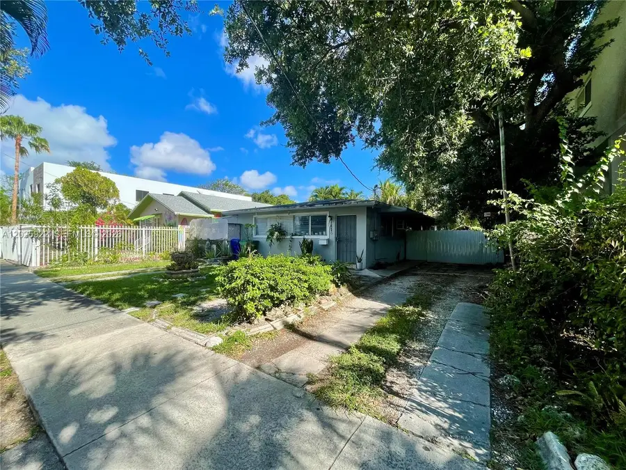 1874 NW 19th St, Miami, FL 33125 - #2