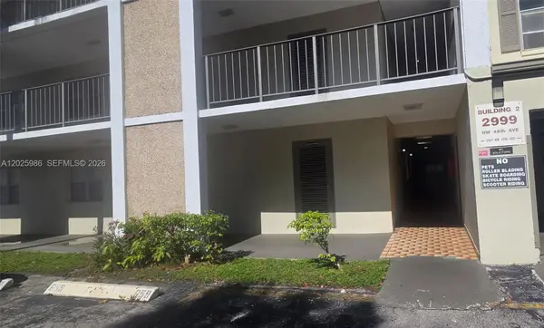 2999 NW 48th Ave #246, Lauderdale Lakes, FL 33313