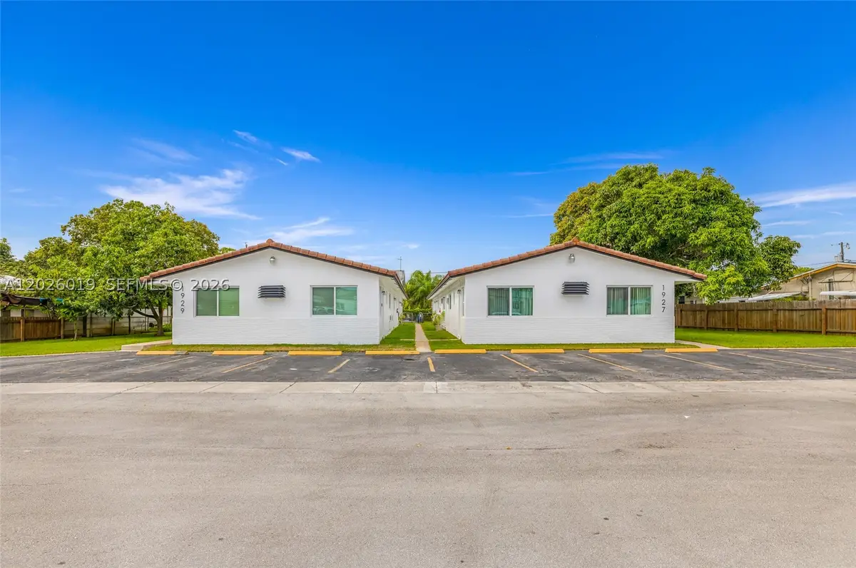 1927/1929 Roosevelt St, Hollywood, FL 33020 - #1