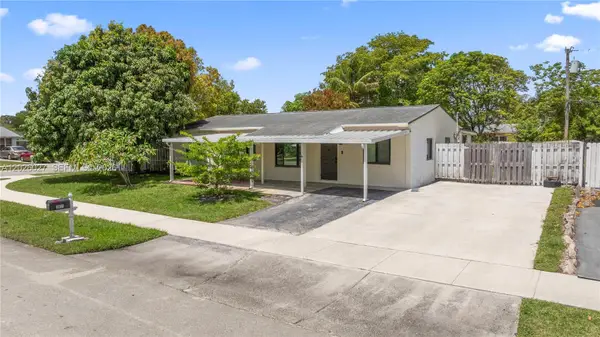 1611 SW 67th Ave, North Lauderdale, FL 33068