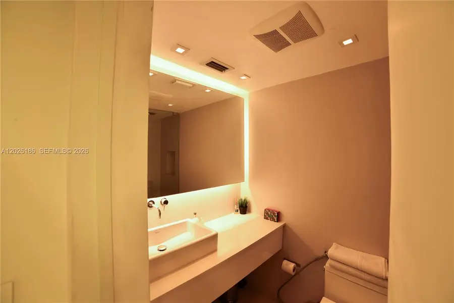 3 Island Ave #7A, Miami Beach, FL 33139 - #3