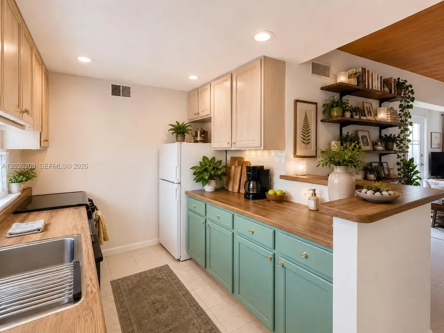 910 Jefferson Ave #5C, Miami Beach, FL 33139 - #3