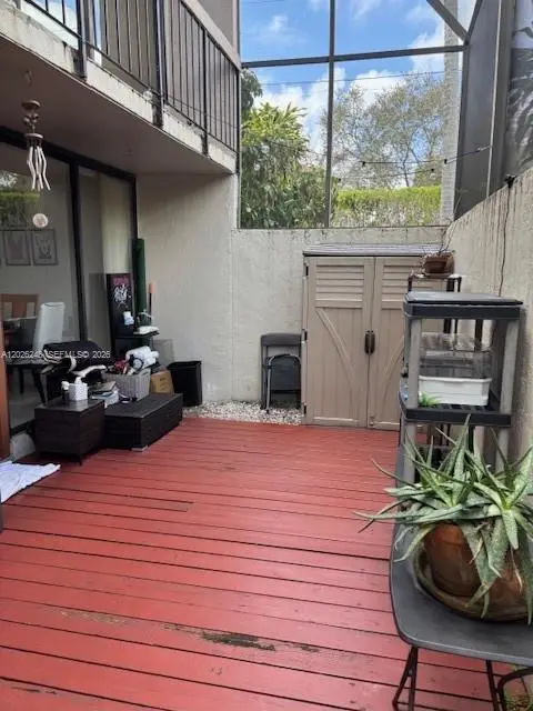 3190 Bird Ave #15, Coconut Grove, FL 33133