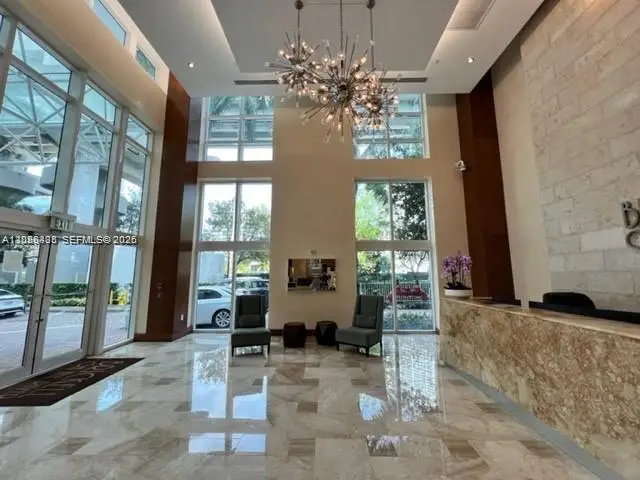 31 SE 5th St #705, Miami, FL 33131 - #1