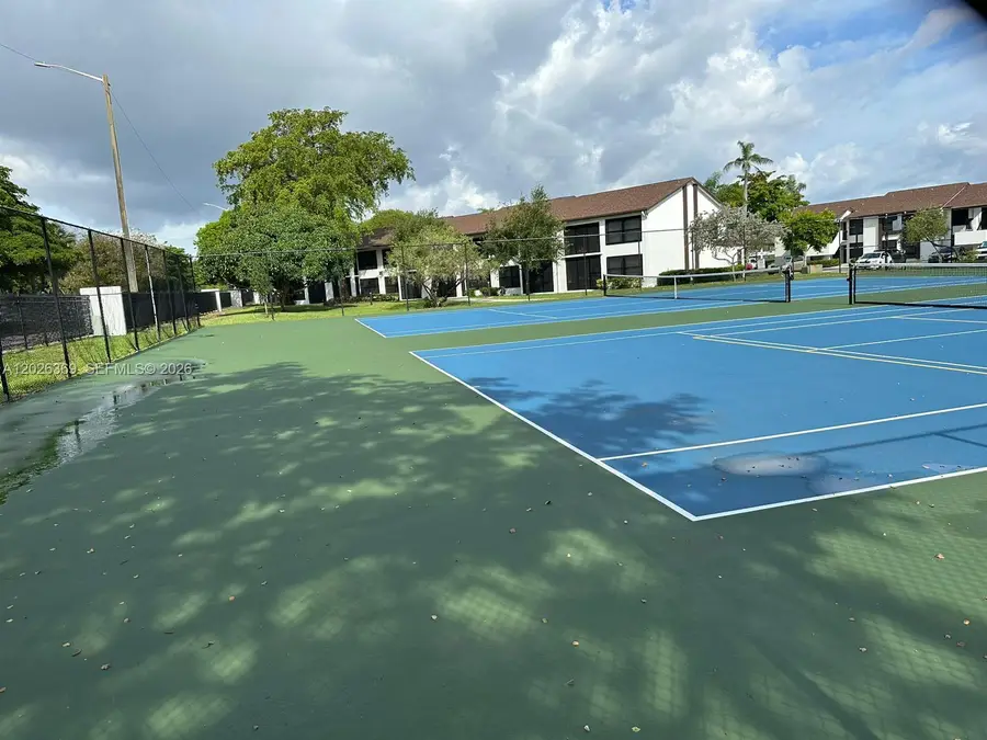 215 Lake Pointe Dr #204, Oakland Park, FL 33309 - #2
