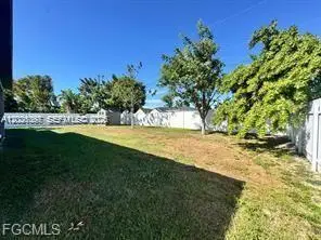 209 SE 26th Ter, Cape Coral, FL 33904 - #3