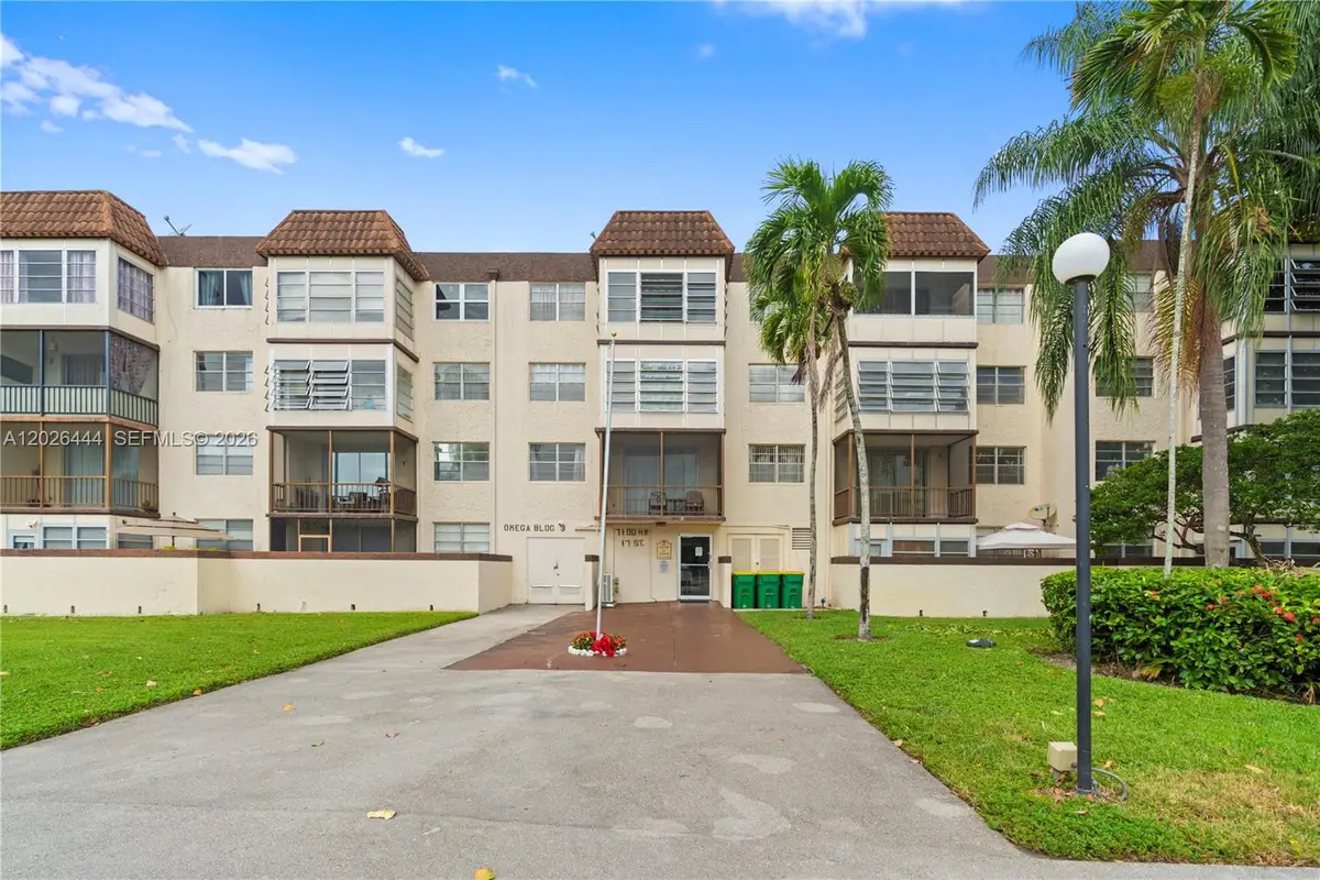 7100 NW 17th St #219, Plantation, FL 33313 - #1