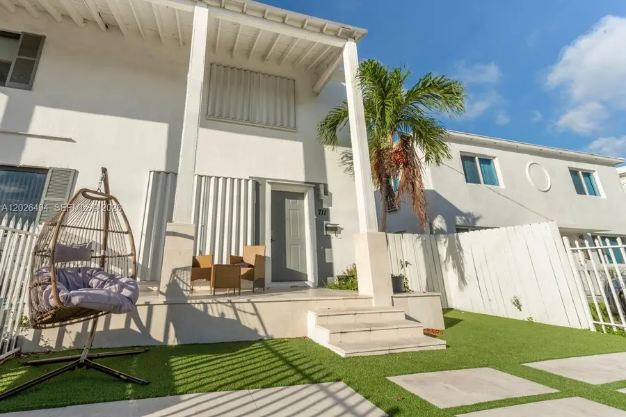 711 85th St, Miami Beach, FL 33141 - #3