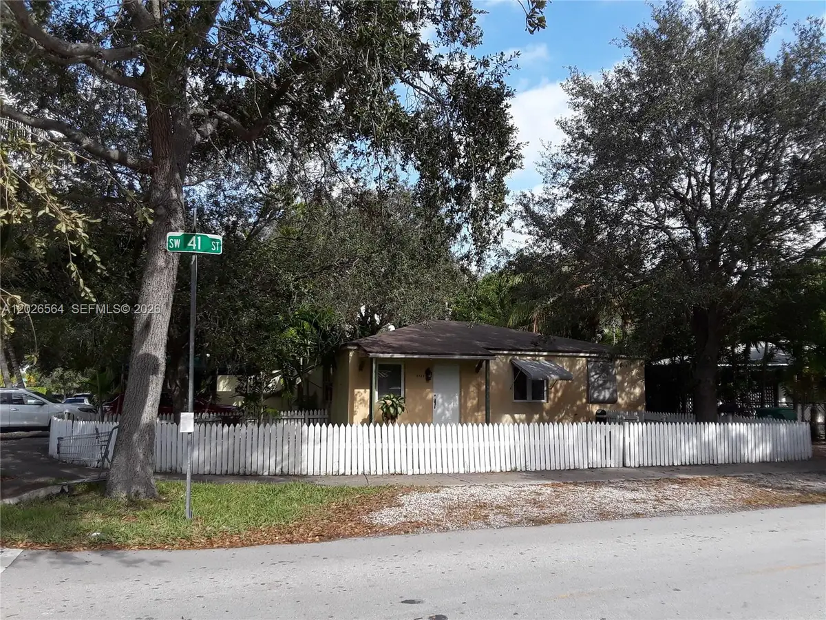 5985 SW 41st St, Miami, FL 33155 - #1