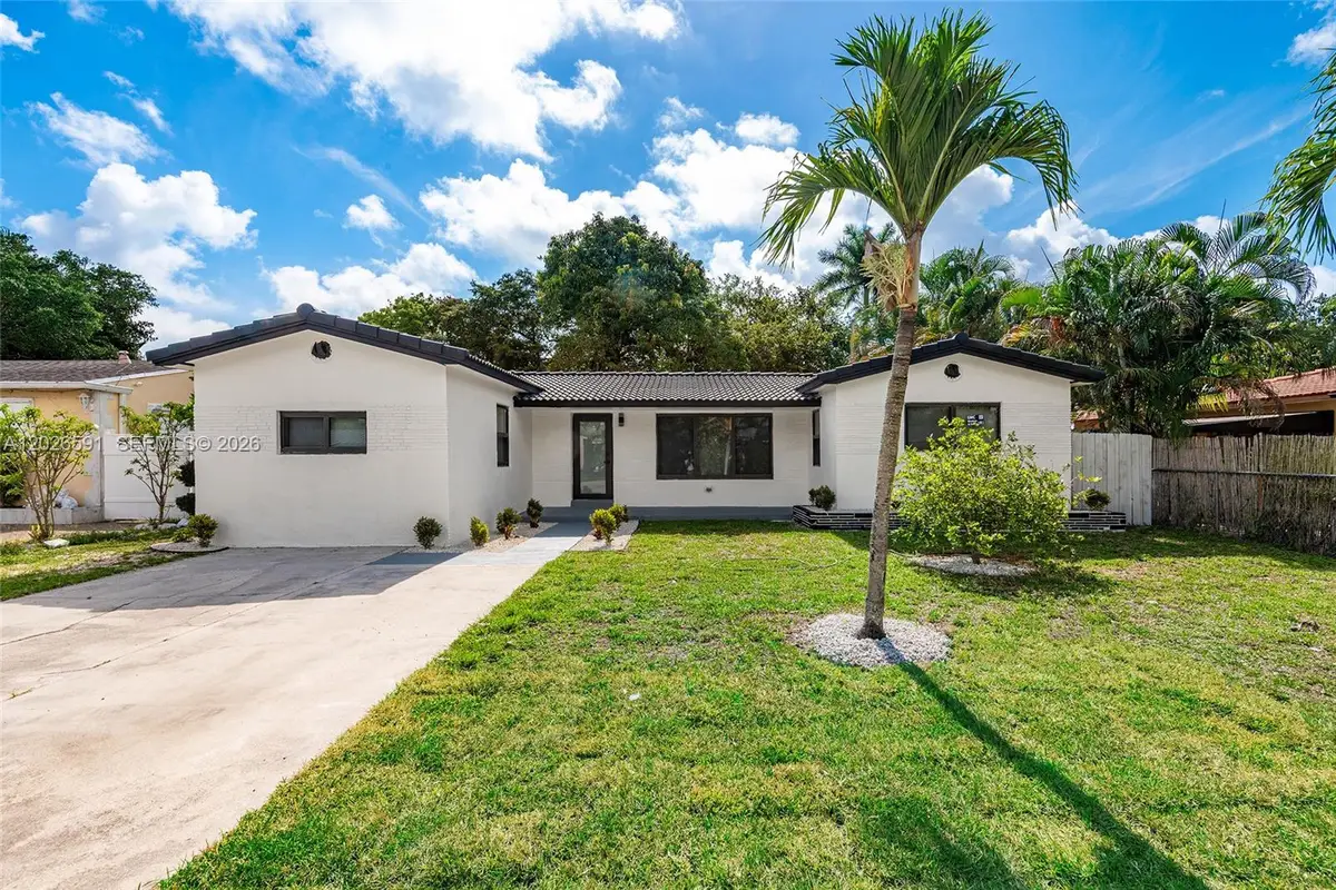 537 S 29th Ct, Hollywood, FL 33020 - #1