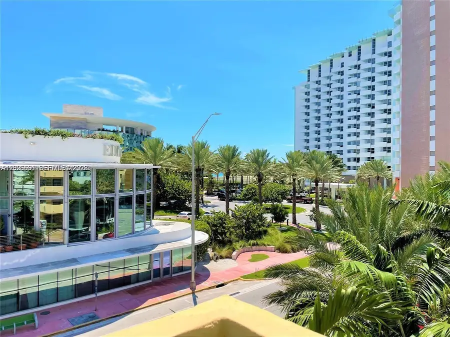 2924 Collins Ave #301, Miami Beach, FL 33140 - #3