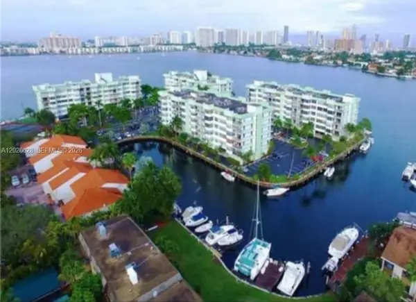 16558 NE 26th Ave #4J, North Miami Beach, FL 33160
