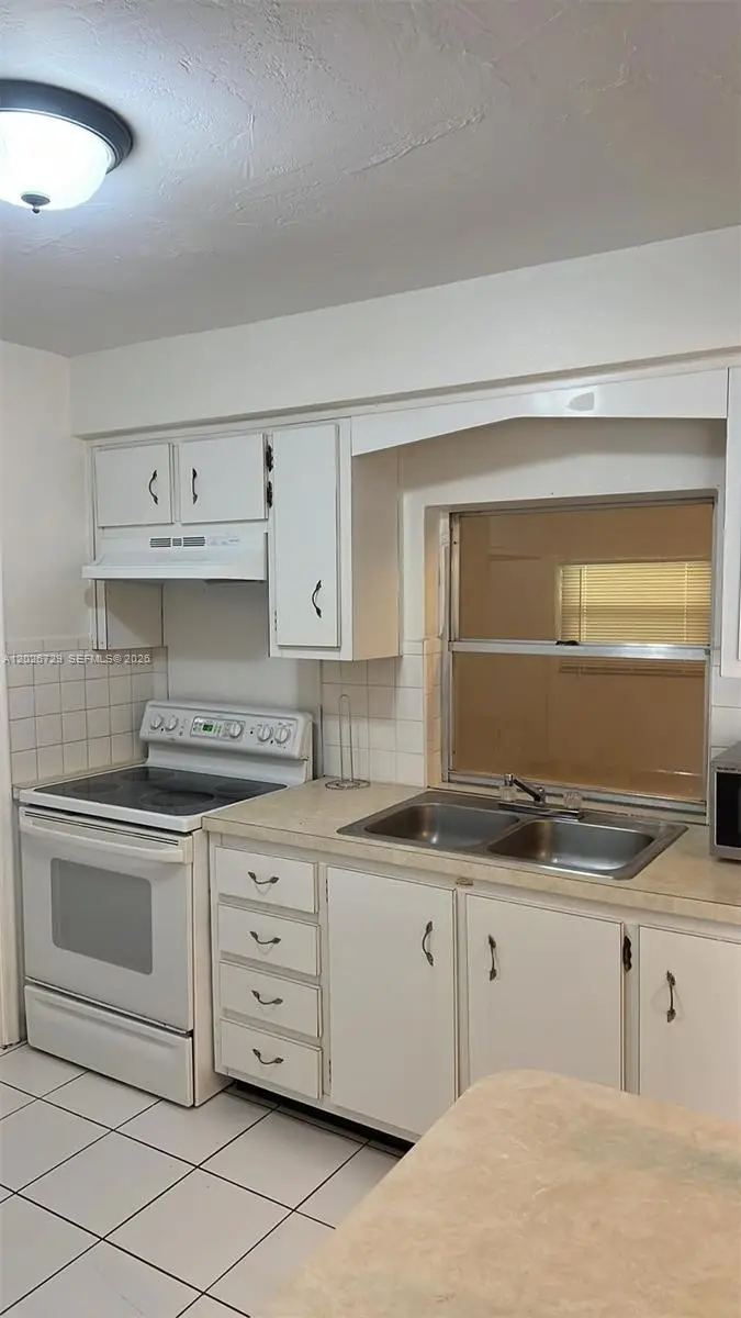 2420 NW 64th Ter, Sunrise, FL 33313 - #2