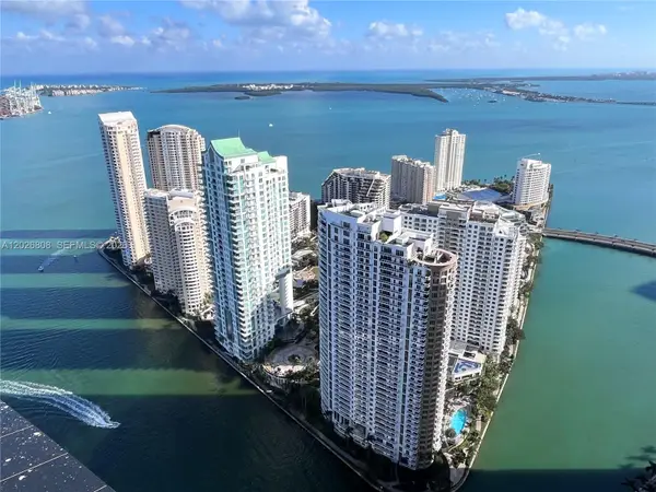 300 Biscayne Boulevard Way #2509W, Miami, FL 33131