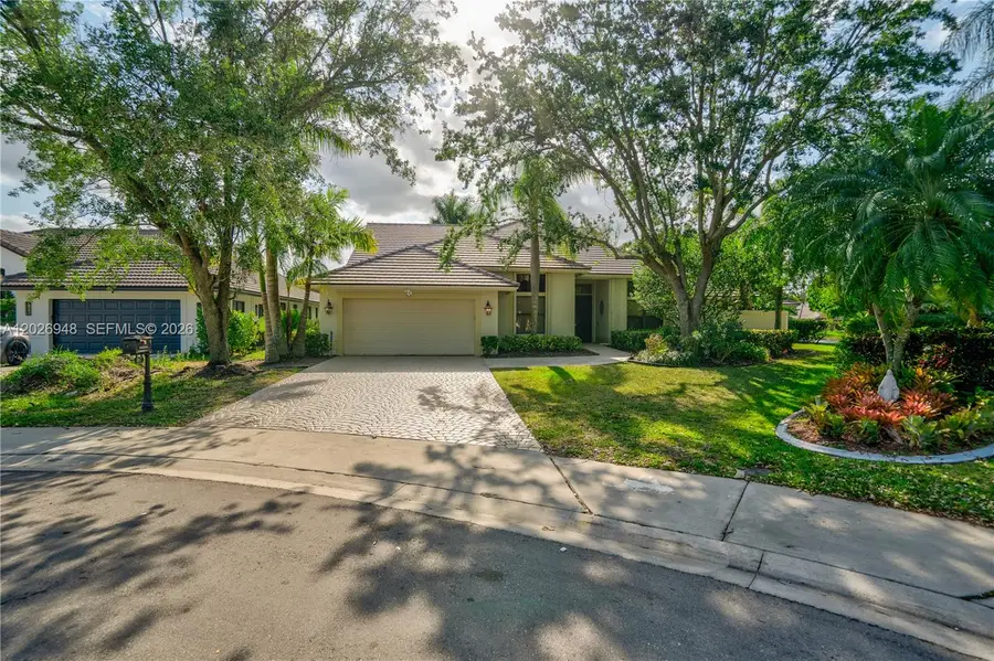 1087 Deerwood Ln, Weston, FL 33326 - #3