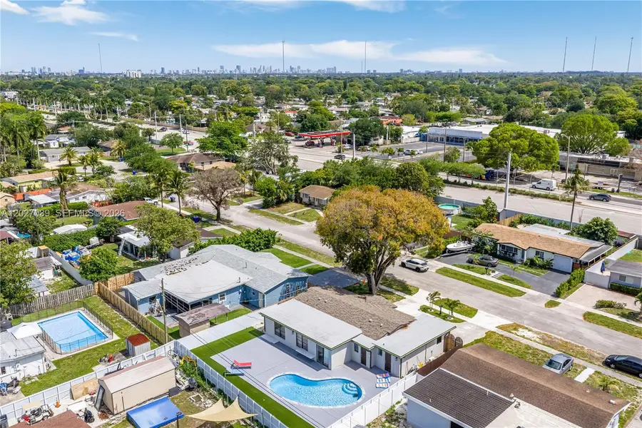 7051 Tyler St, Hollywood, FL 33024 - #3