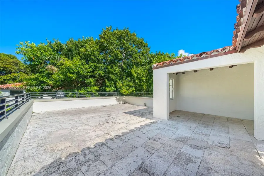 4731 Pine Tree Dr, Miami Beach, FL 33140 - #3