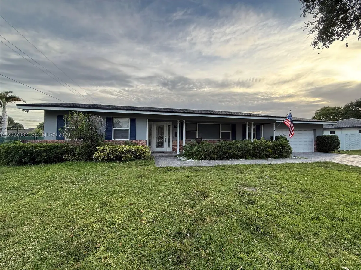 7461 NW 6th St, Plantation, FL 33317 - #1