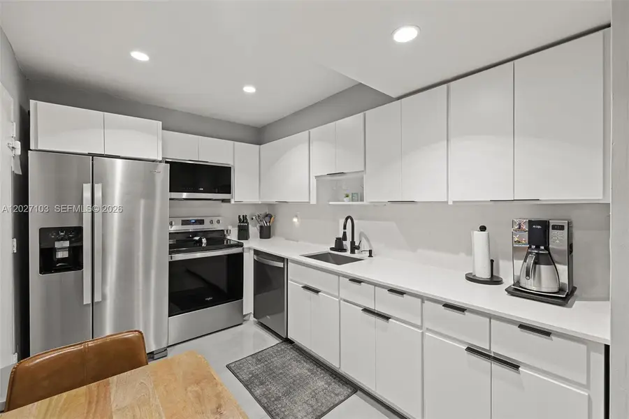 5001 Collins Ave #1E, Miami Beach, FL 33140 - #2