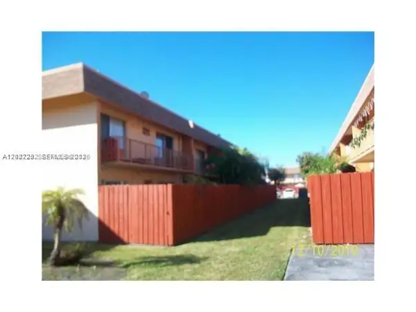 890 SW 129th Pl #208, Miami, FL 33184