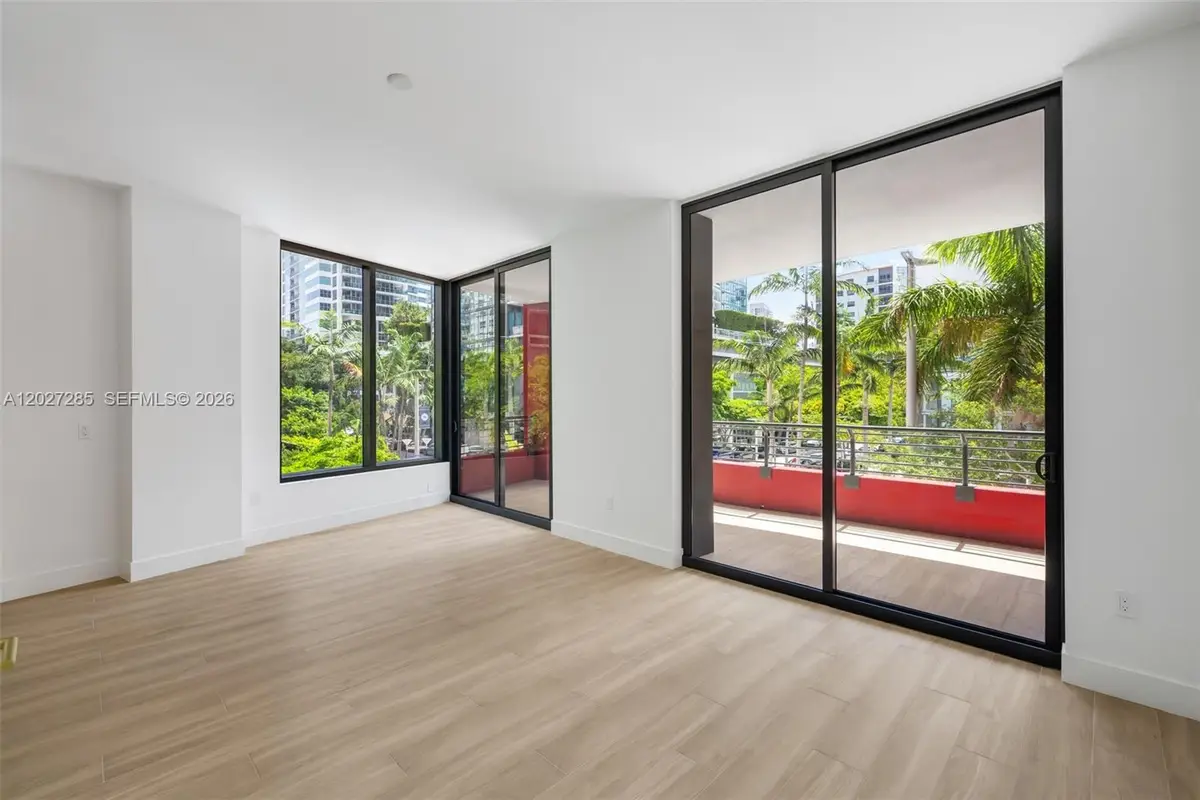 90 32nd St #211, Miami, FL 33127 - #1