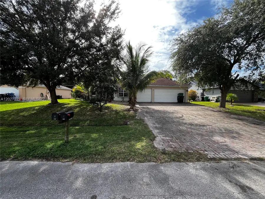 1420 NW Dimperio Ave, Port Saint Lucie, FL 34953 - #2