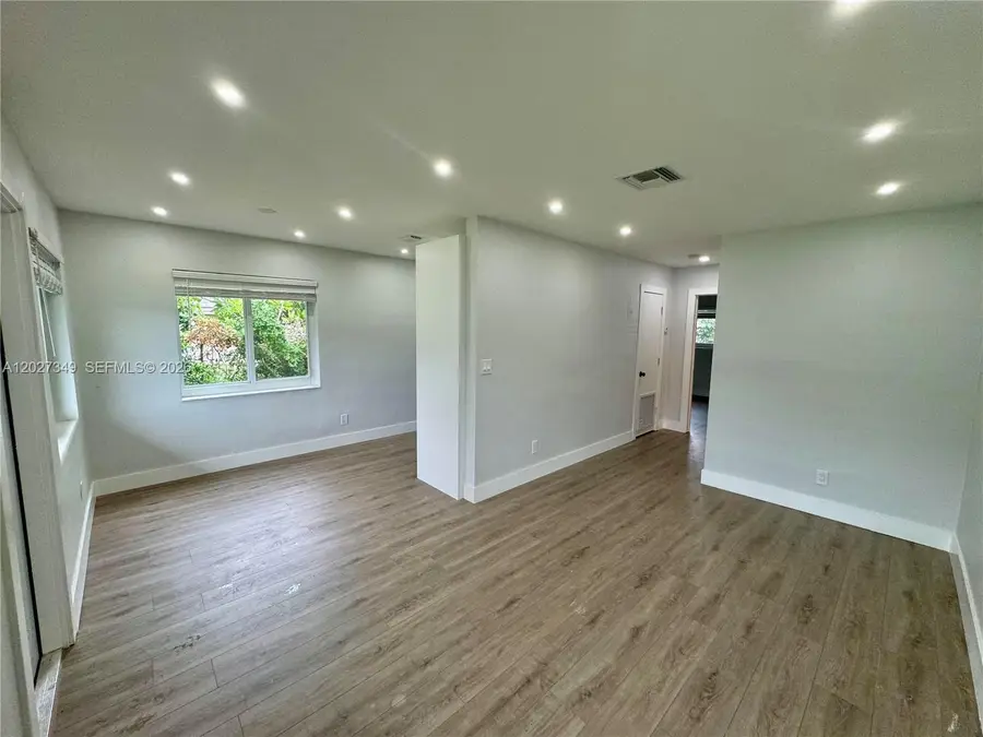 2631 SW 13th Ave, Fort Lauderdale, FL 33315 - #2