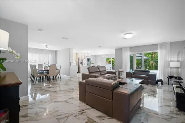 4180 NW 103rd Dr, Coral Springs, FL 33065