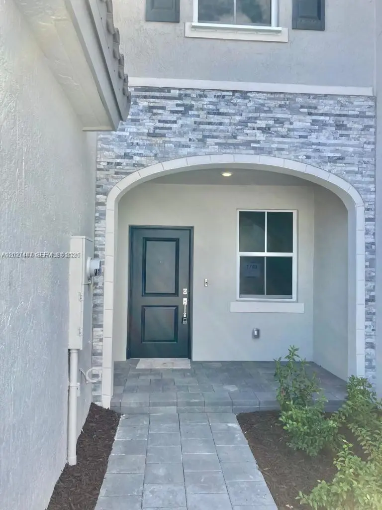 1070 SE 26th Ter, Homestead, FL 33035 - #2
